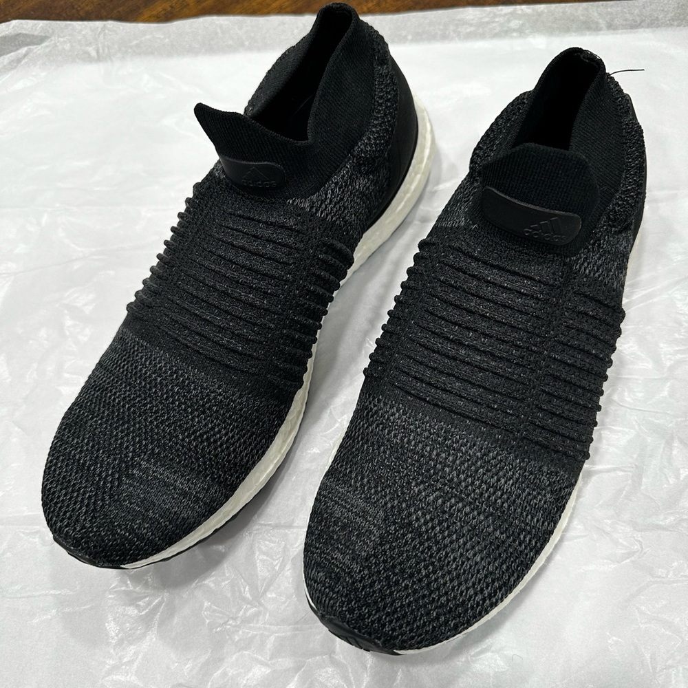 Adidas ultra boost laceless